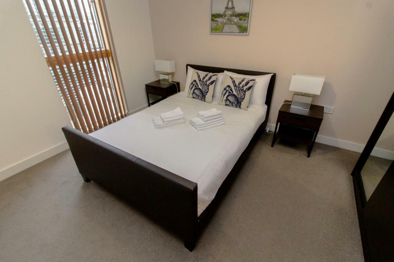 Istay Apartments Vizion Milton Keynes Dış mekan fotoğraf